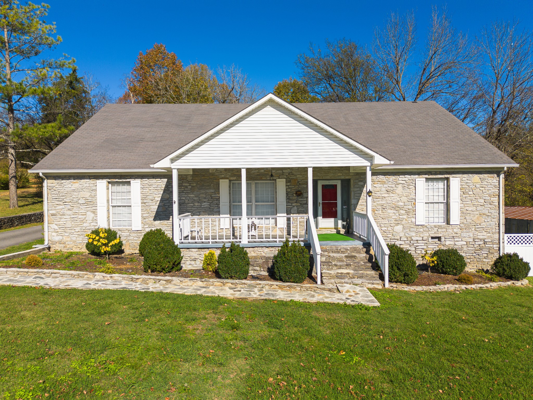 209 Bright Ave