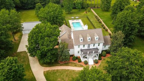 6484 Lickton Pike Goodlettsville TN 37072