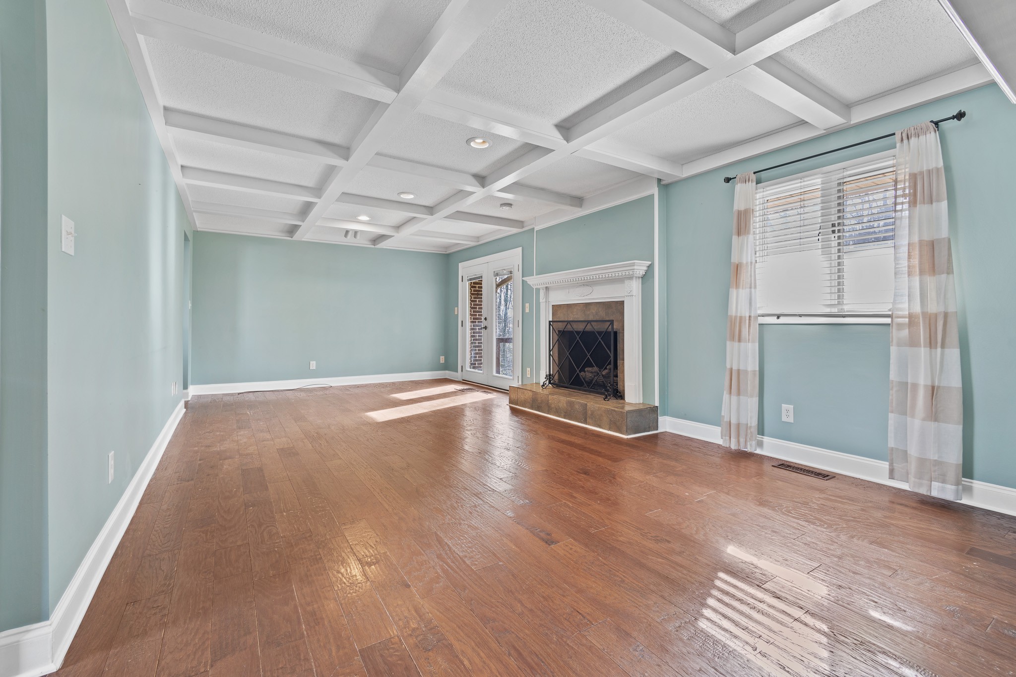 60 Sharp Cir
