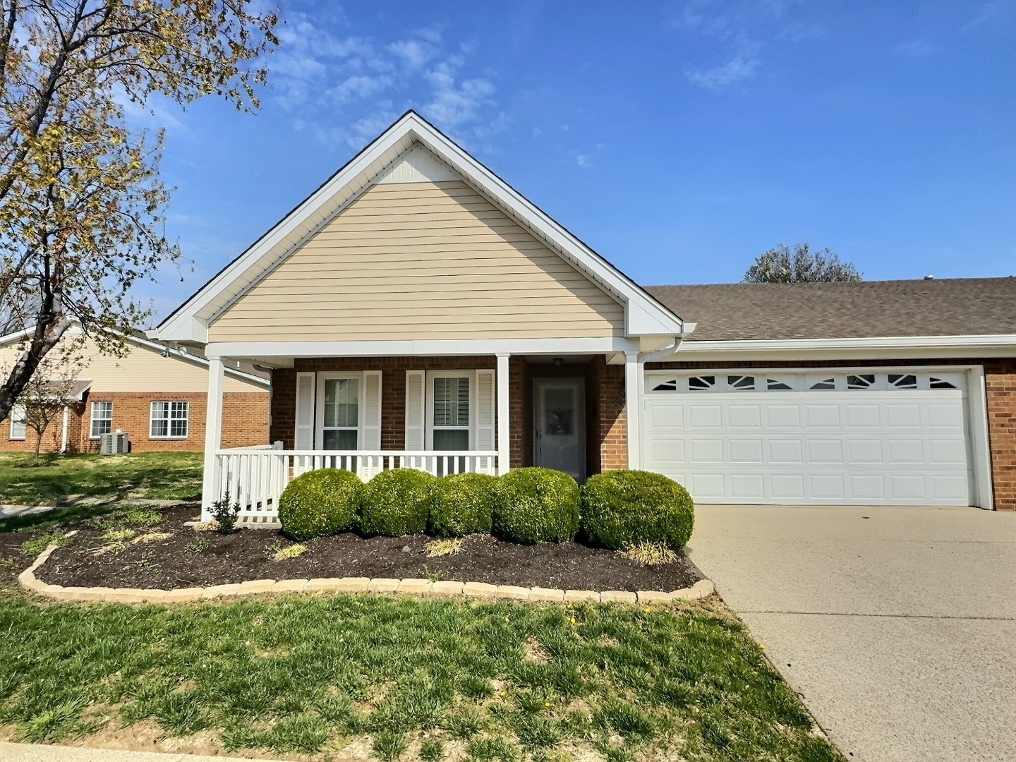 609 Forest Glen Cir
