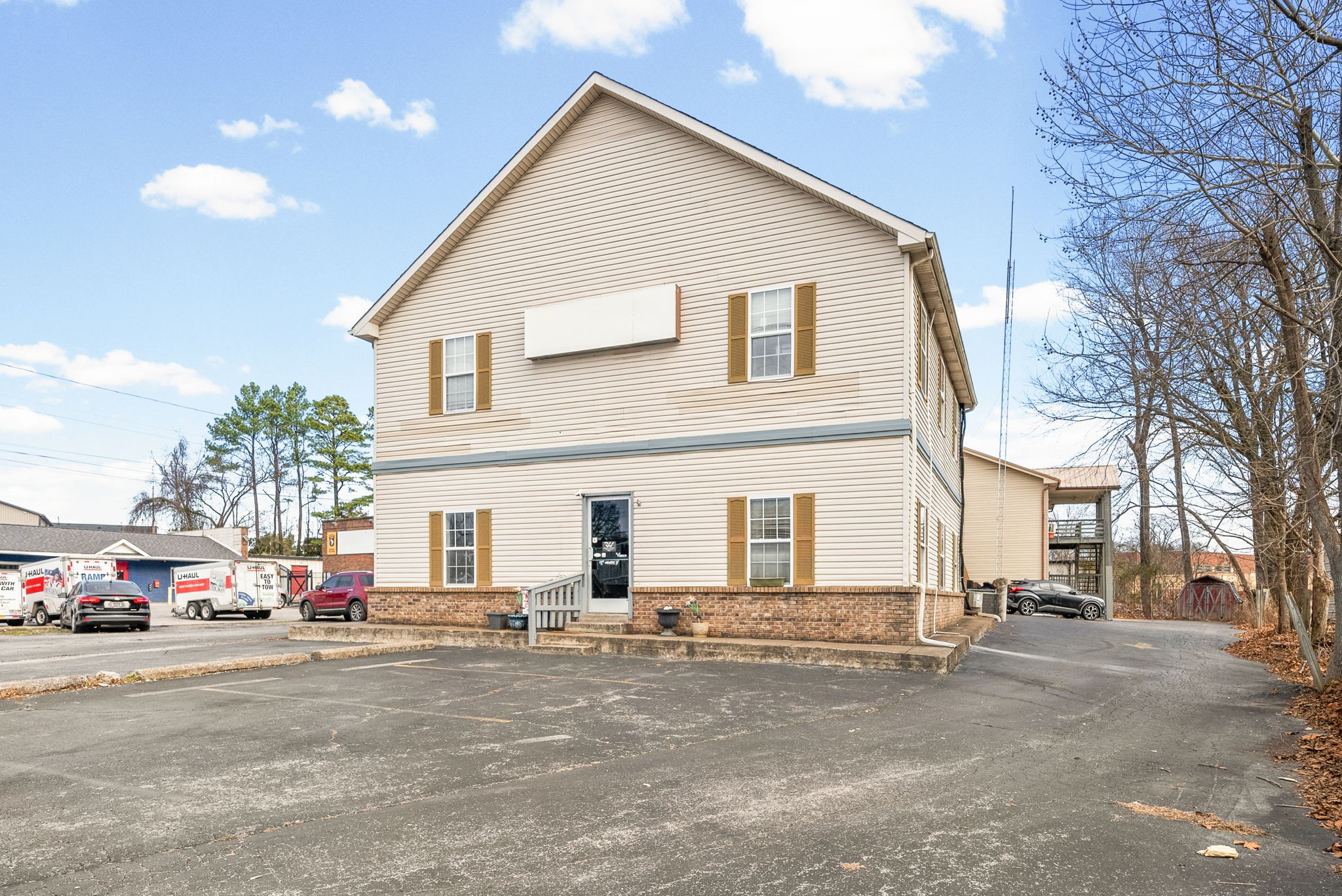 1959 Fort Campbell Blvd