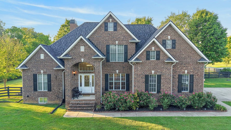 1001 Arbor Dr, Castalian Springs, TN 37031 for sale - Stessa