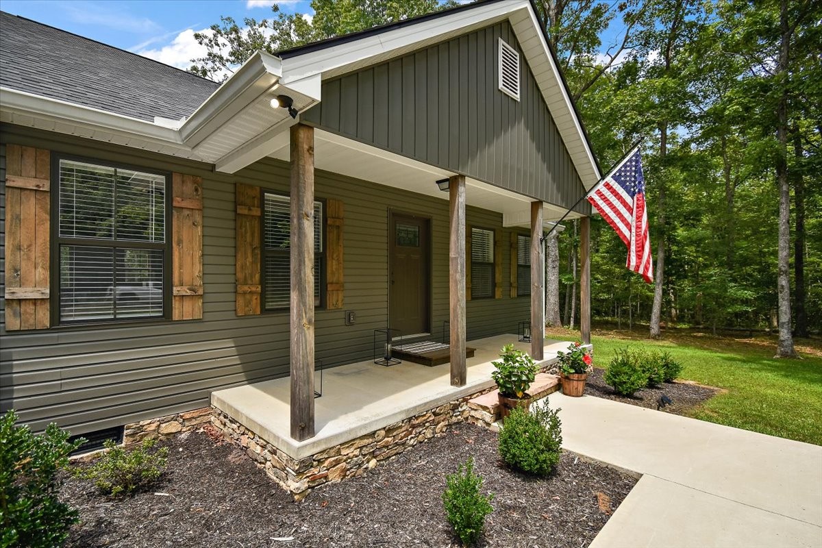 39 Pond Rd