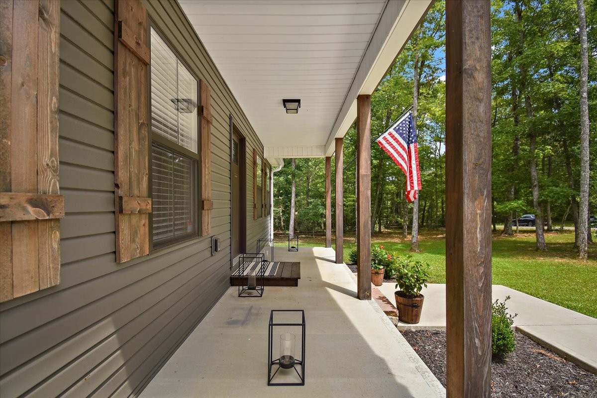 39 Pond Rd