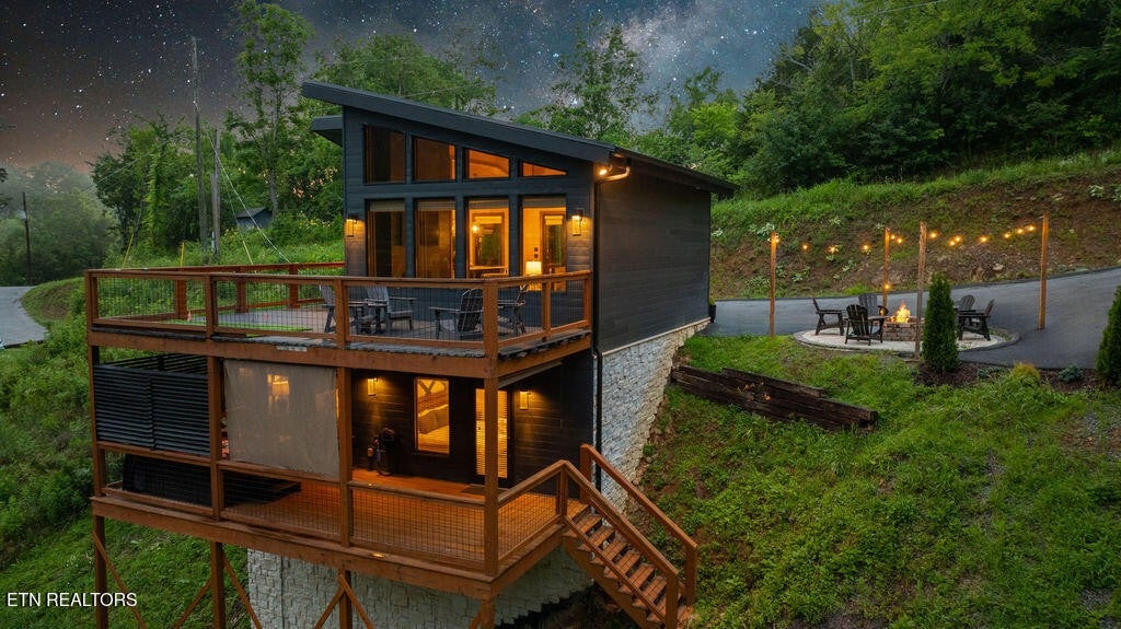 1514 Mountain Drive