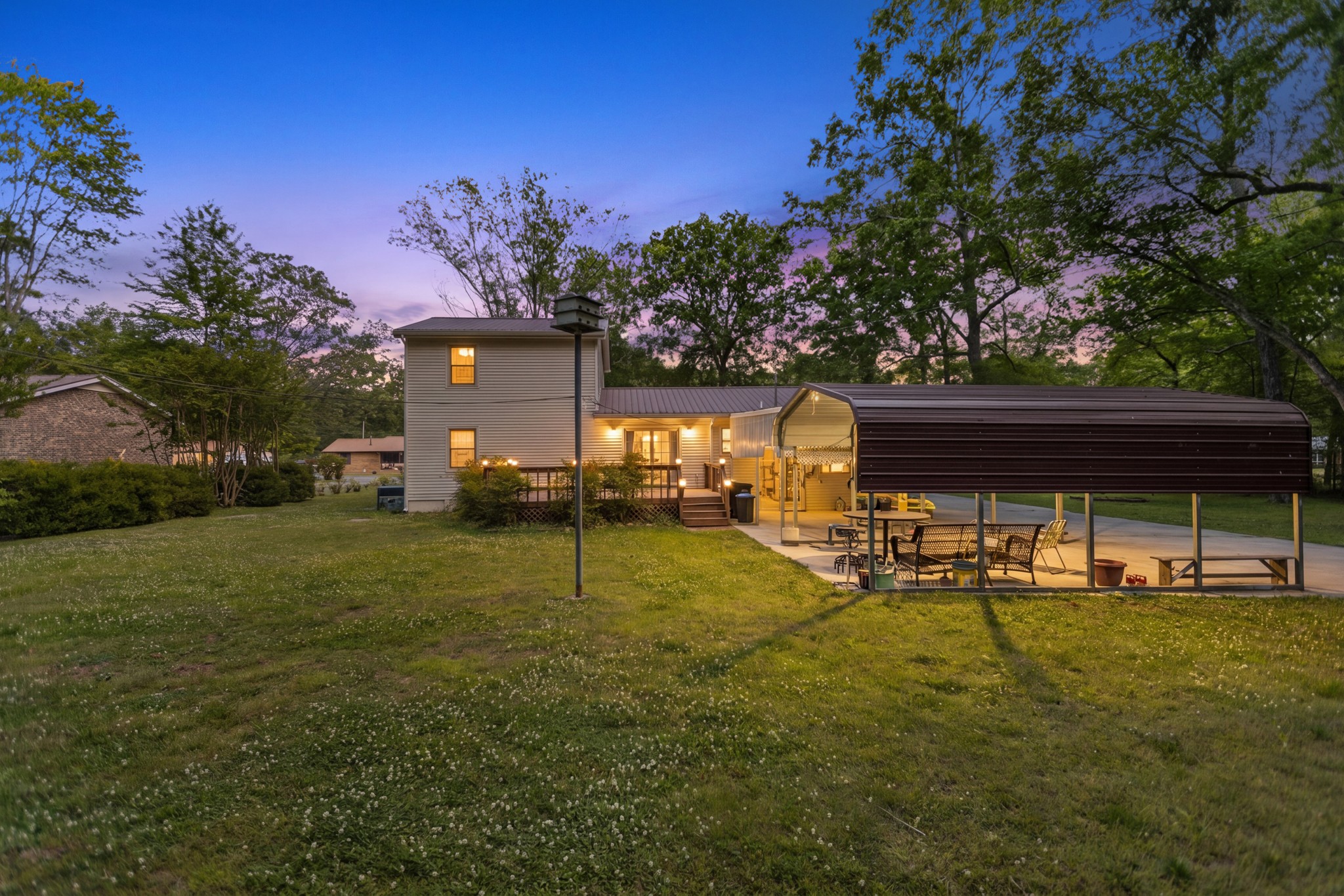 206 Inglewood Dr