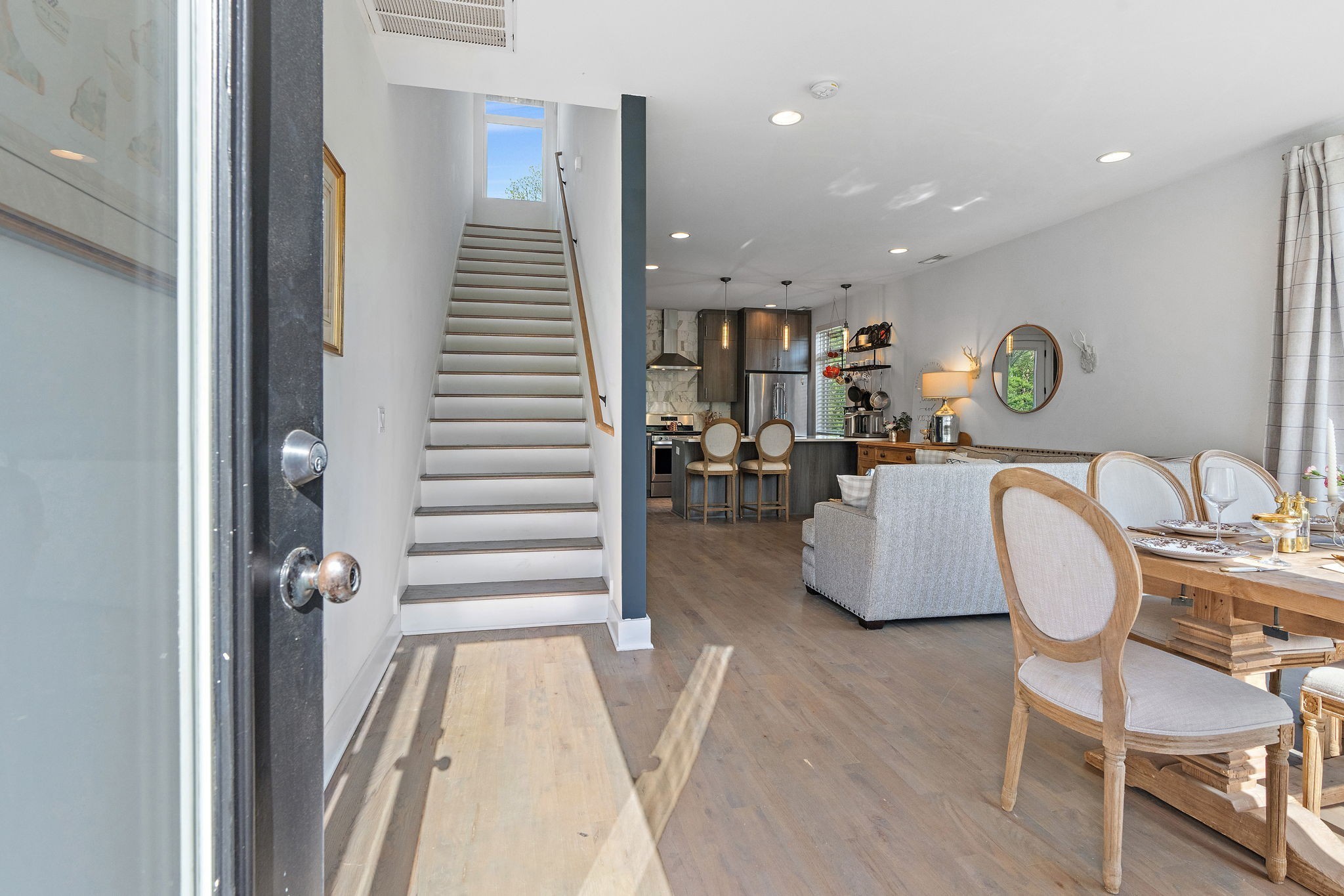 233 Riverside Dr