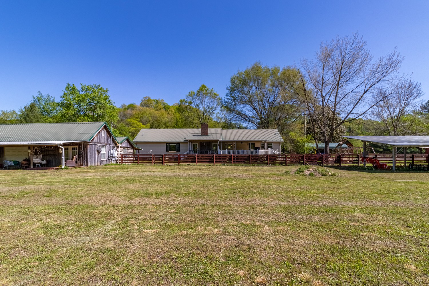 Photo 14 of 67 of 600 Blooming Grove Rd house