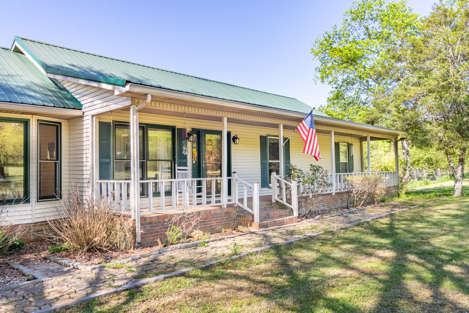 Photo 2 of 67 of 600 Blooming Grove Rd house