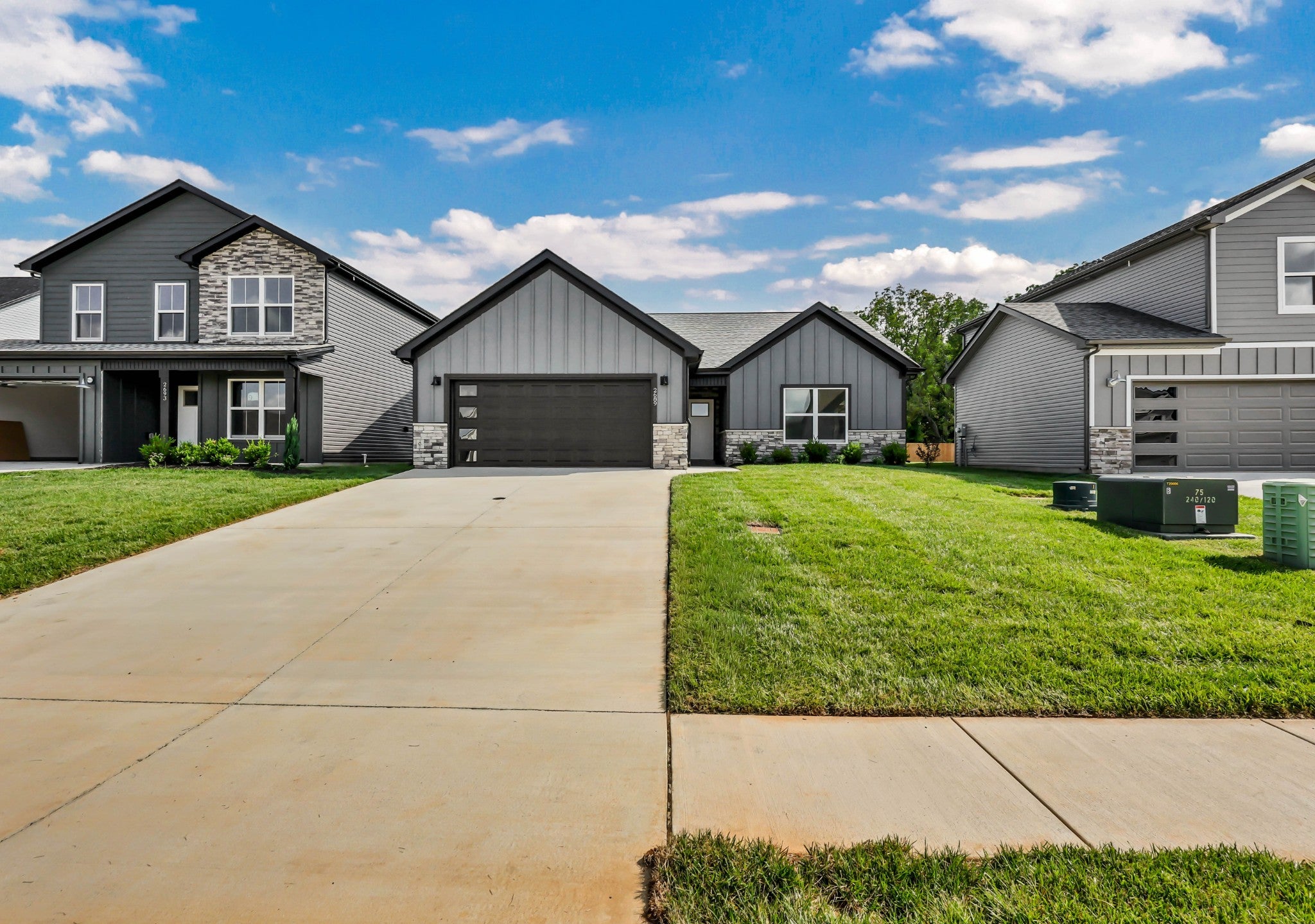 2689 Brewster Dr