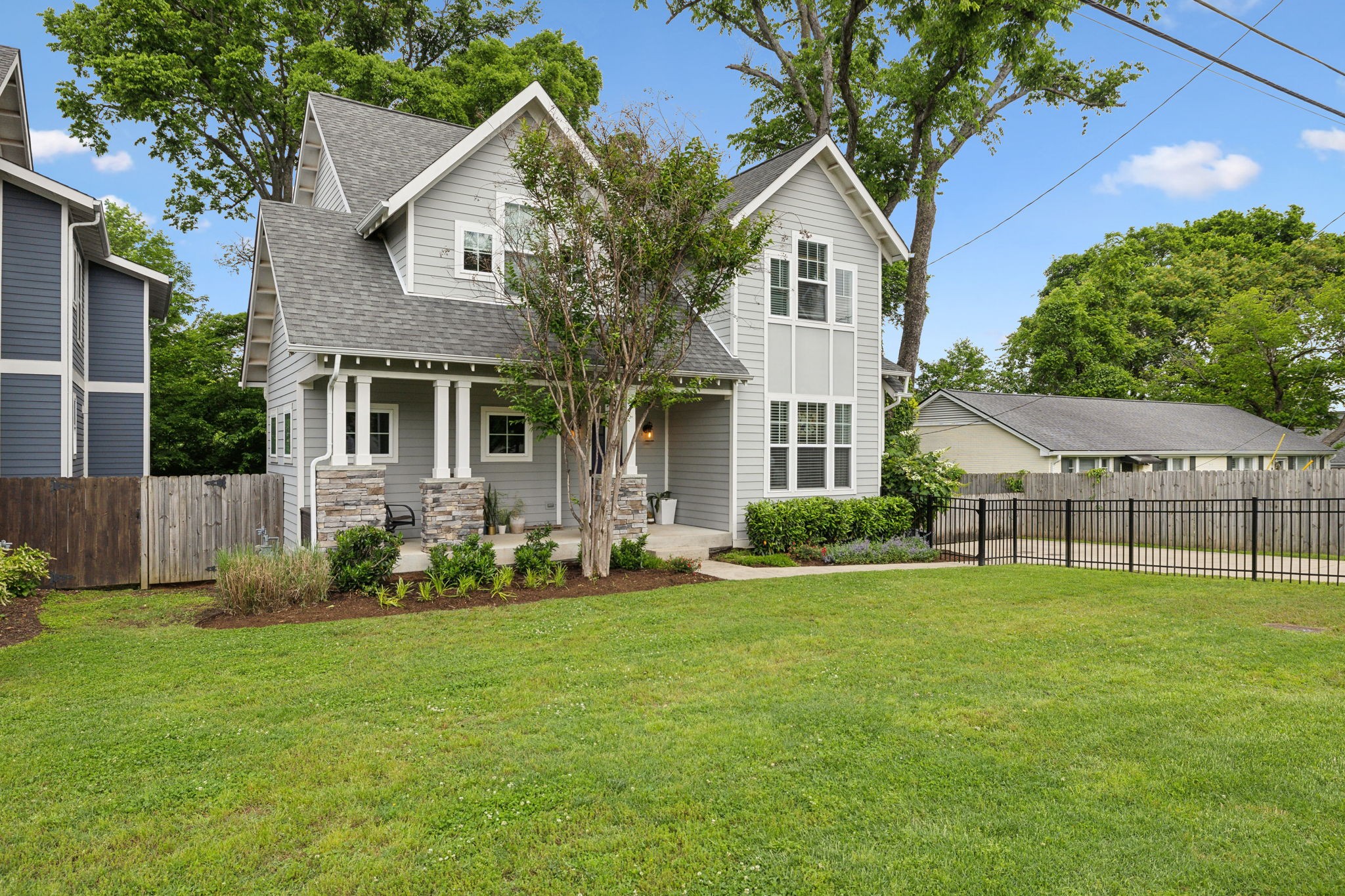 812A Knox Ave