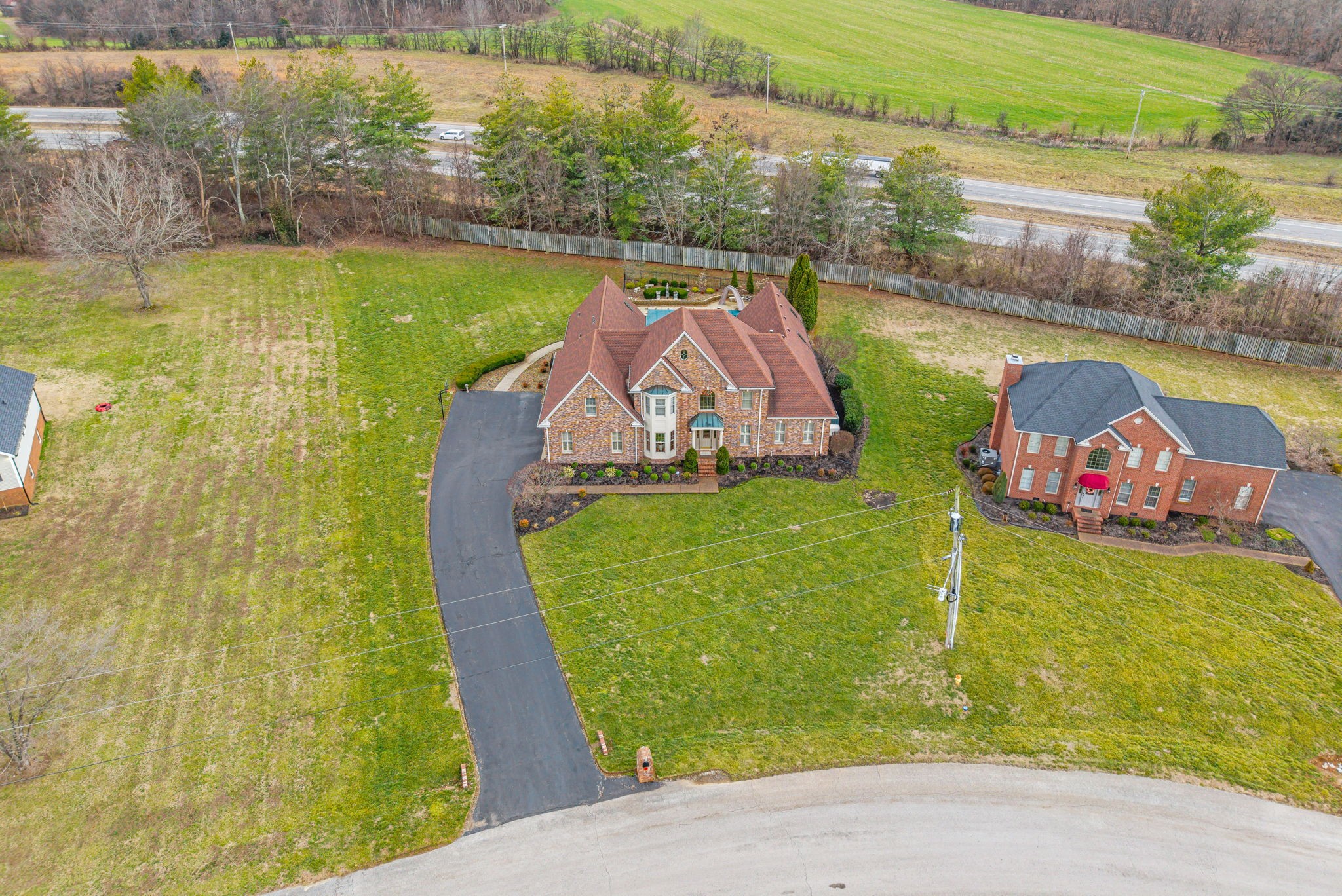 1312 Shallow Lake Cir