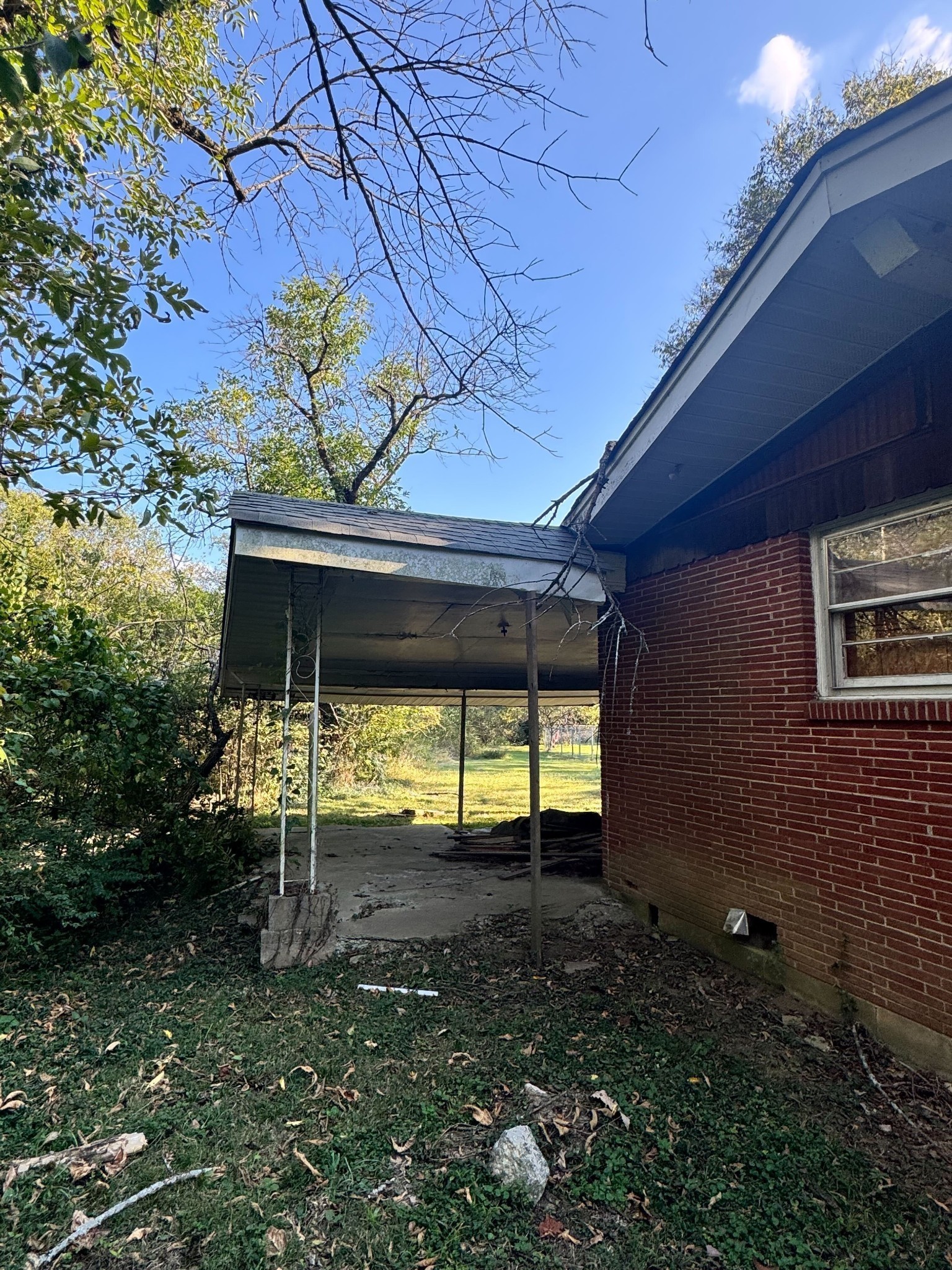 205 Linda Ln