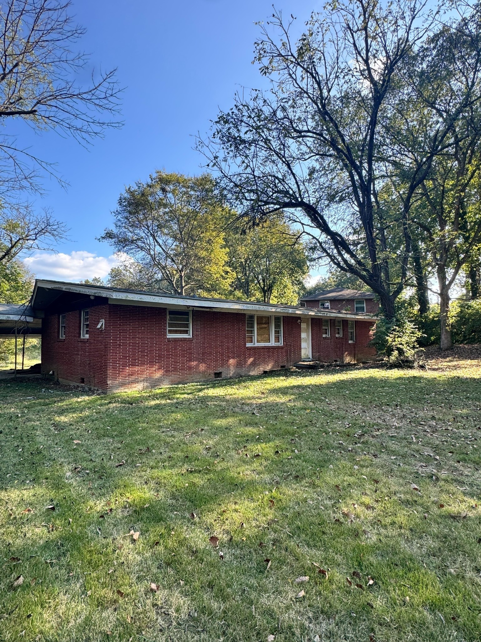 205 Linda Ln