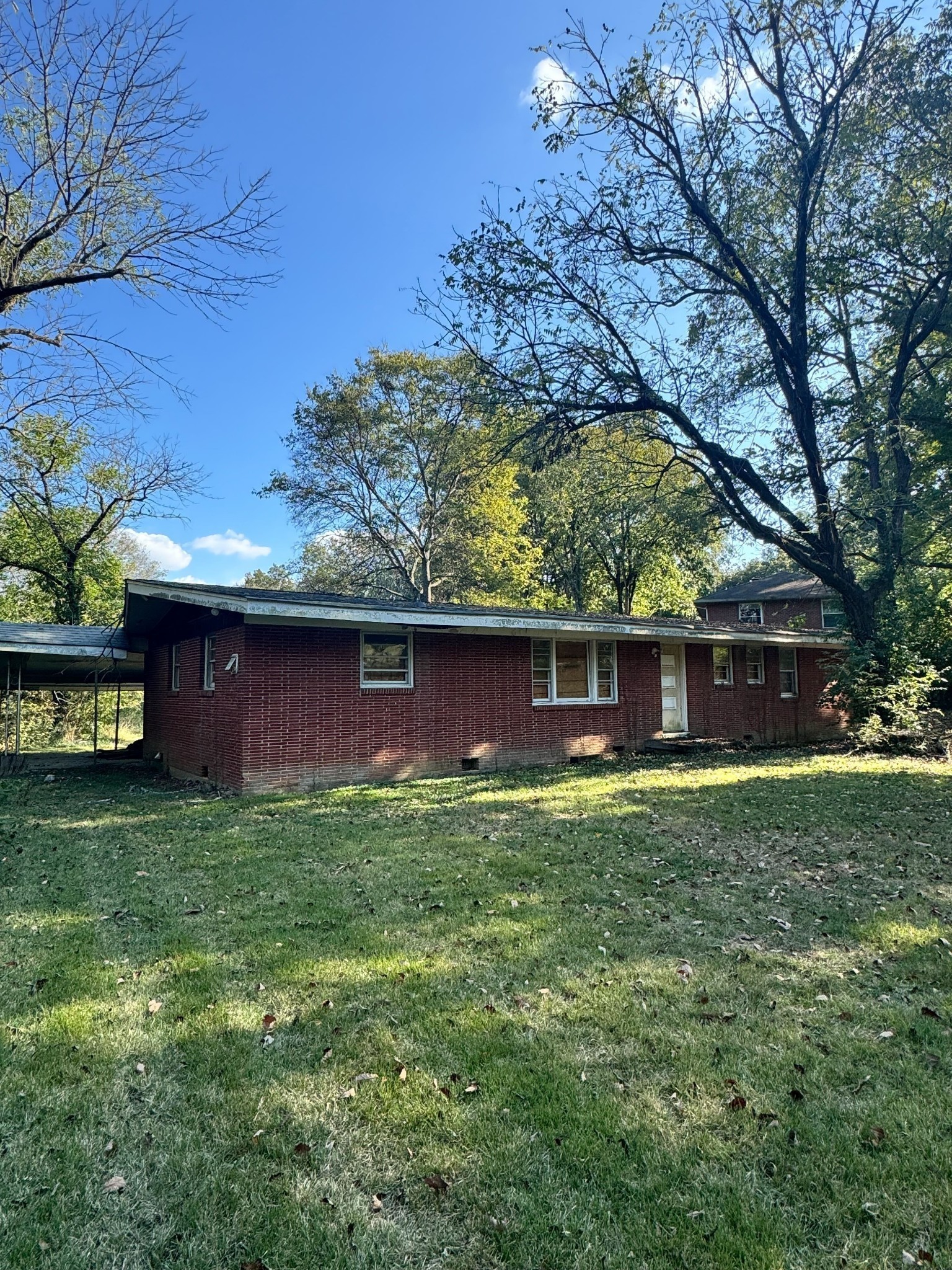 205 Linda Ln