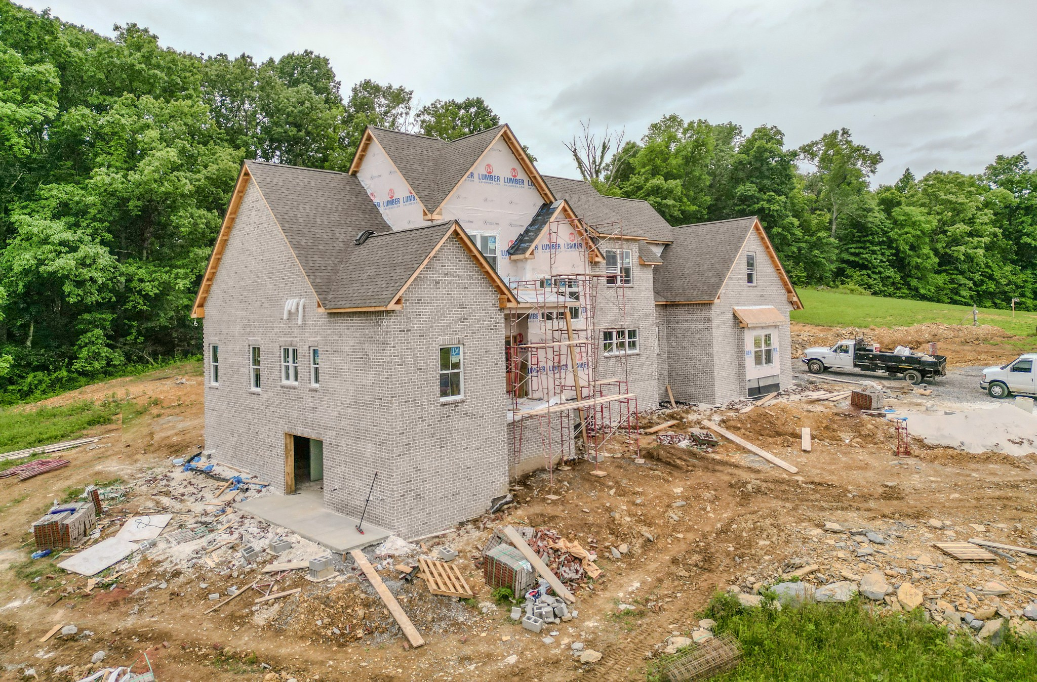 7039 Hall Rd