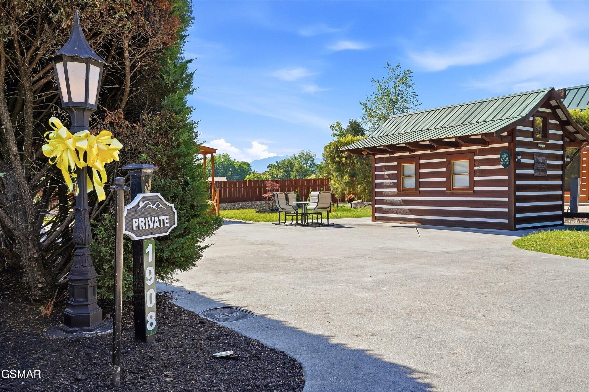 1908 Lizi Loop Way