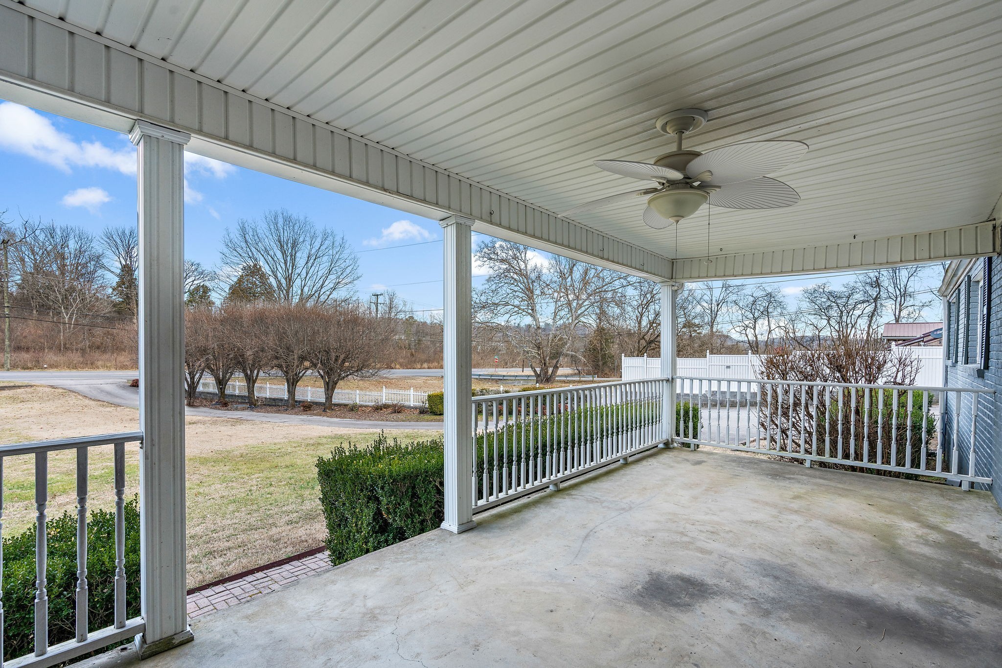 1332 S Dickerson Rd