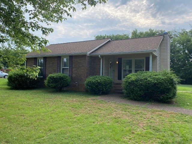 2075 Stonebrook Dr