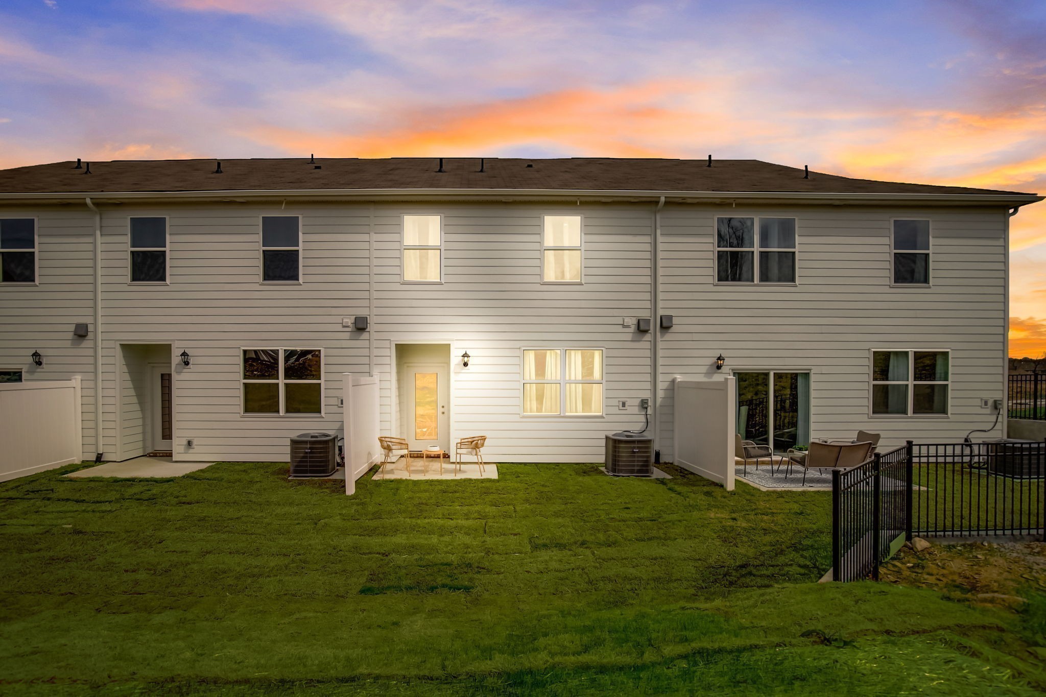 1476 Lexington way