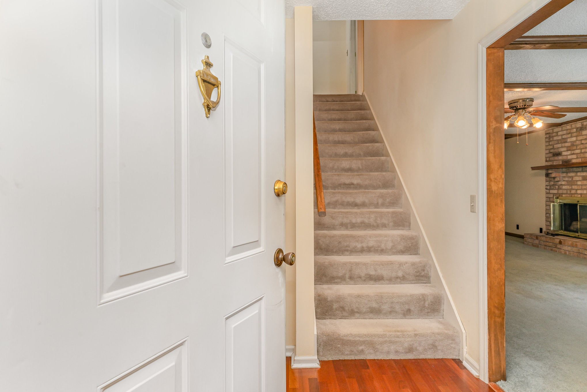 8382 Greenvale Dr