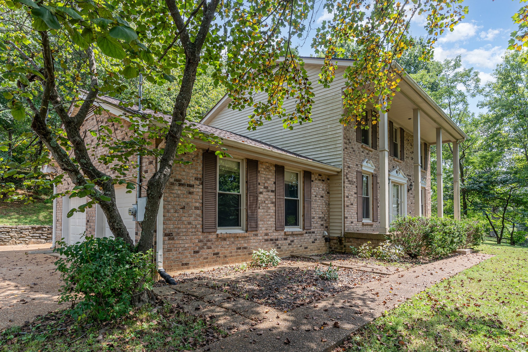 8382 Greenvale Dr