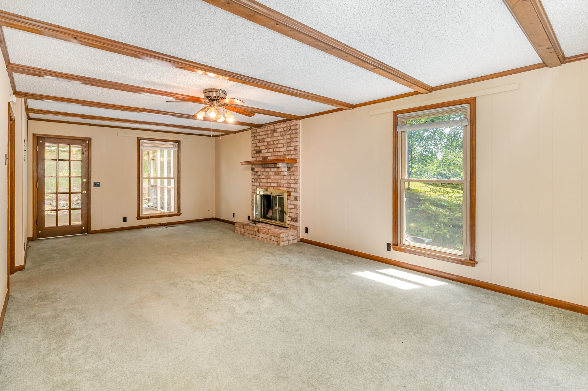 8382 Greenvale Dr