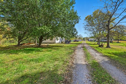 3828 Hwy 31W Cottontown TN 37048