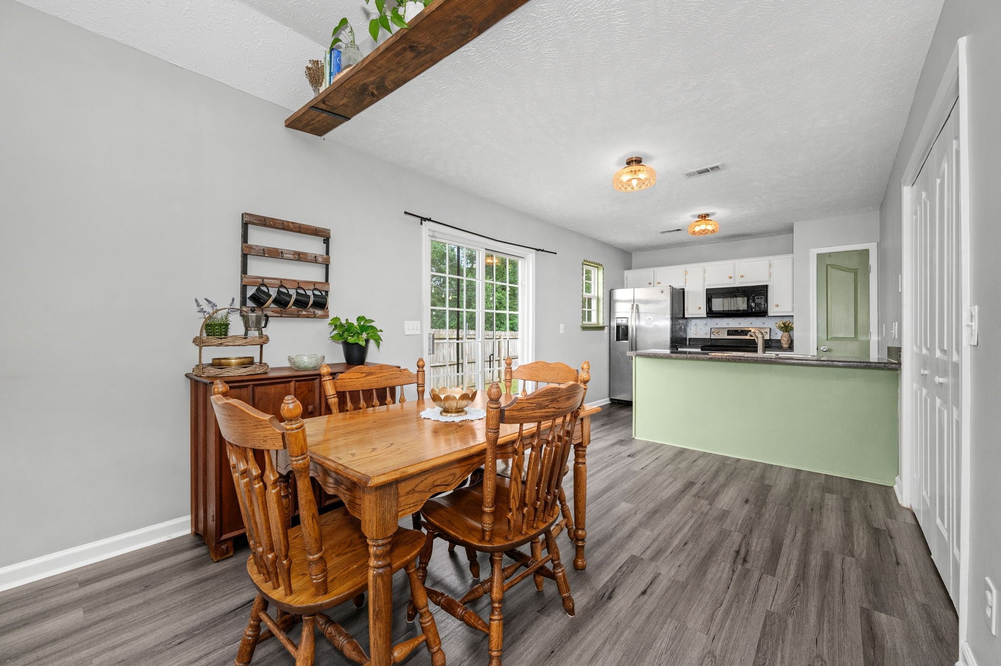 4961 Camborne Cir