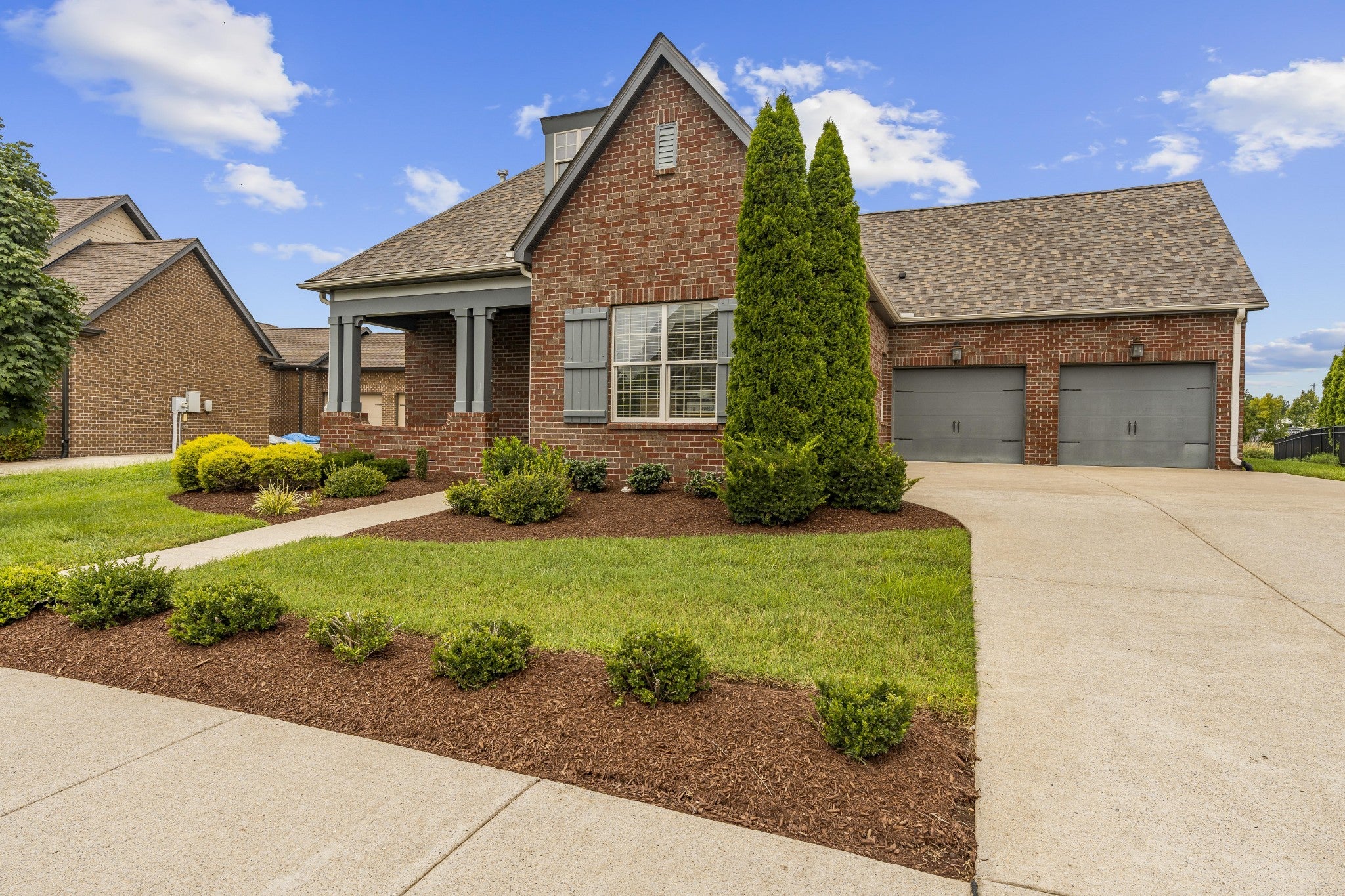 307 Colt Ave