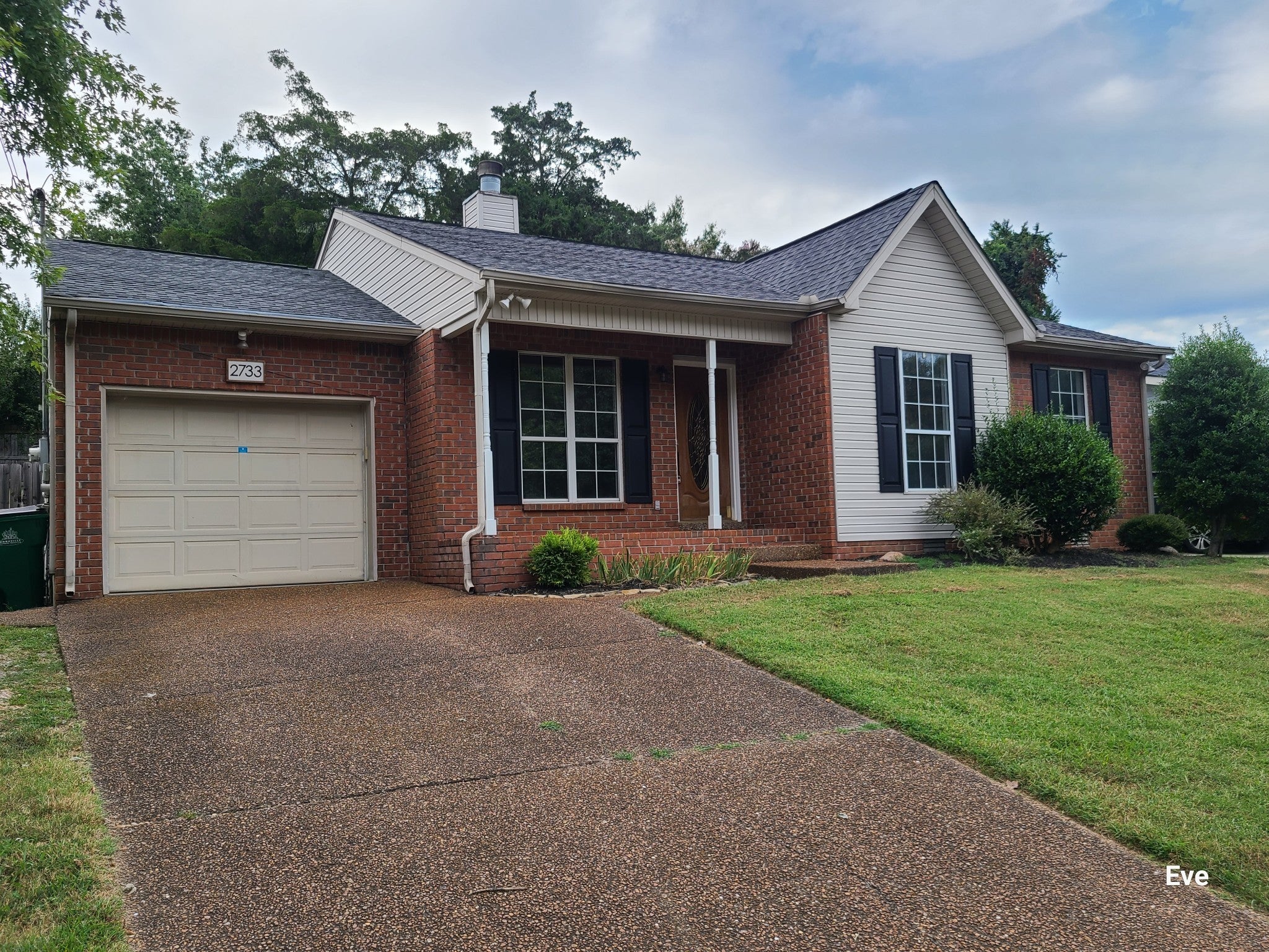 3.0-bed rental at 2733 Airwood Dr