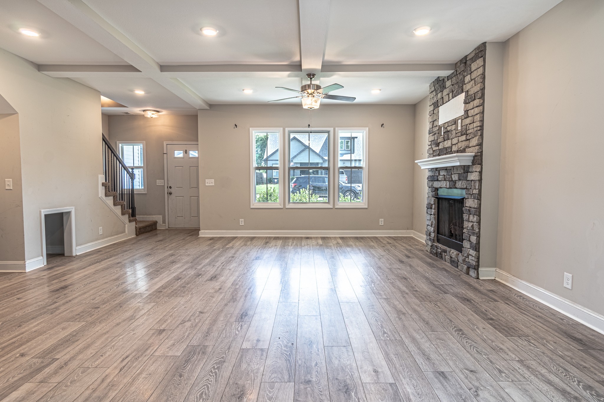 455 Kinslow Ct