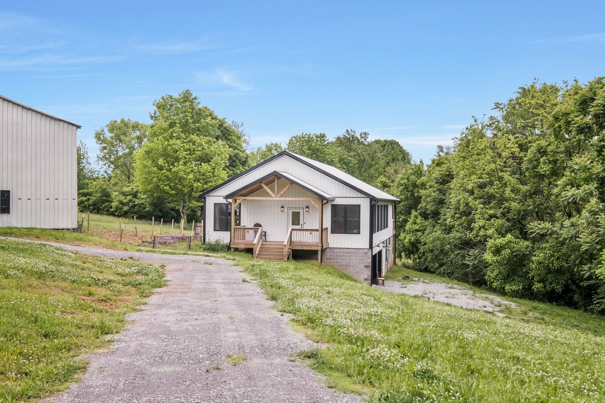 1157 Noah Reeves Rd
