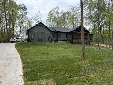 827 Town Branch Rd Charlotte TN 37036