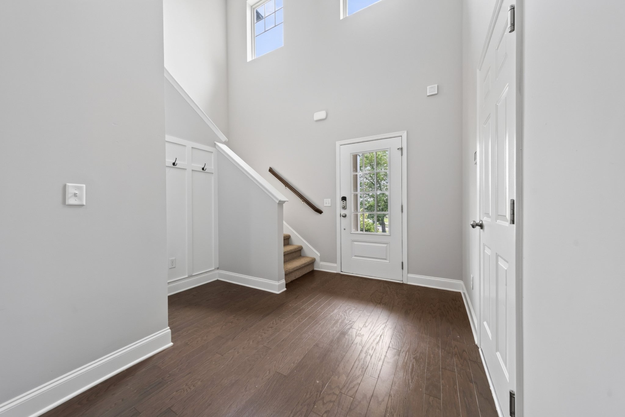 223 Hempstead Ct