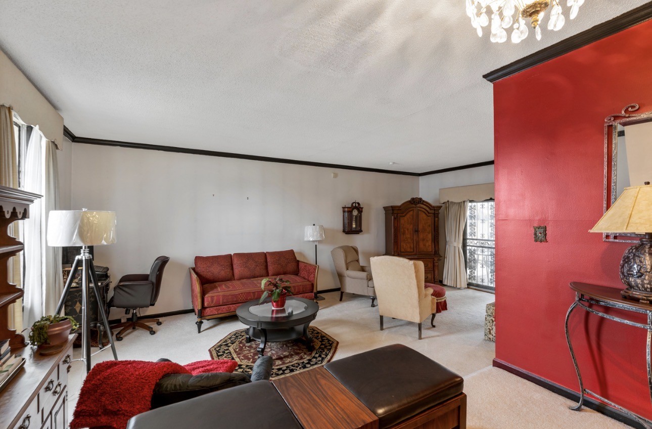 2931 Walnut Crest Dr