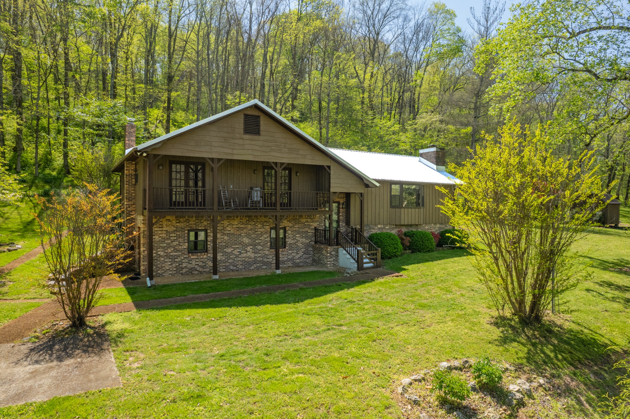 8039 Campbellsville Rd