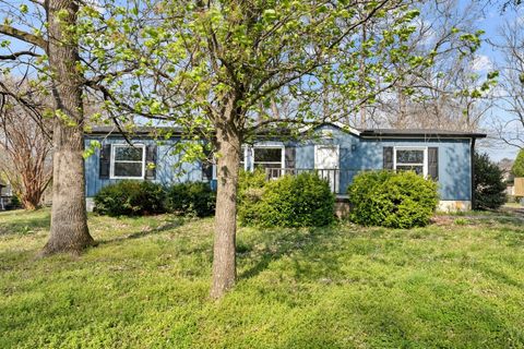 215 Wall St Shelbyville TN 37160