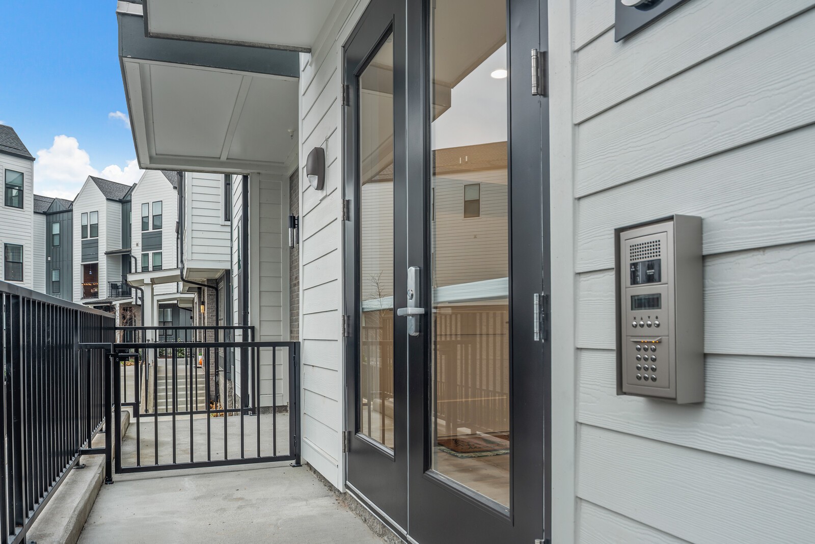 505 Community Ct 101