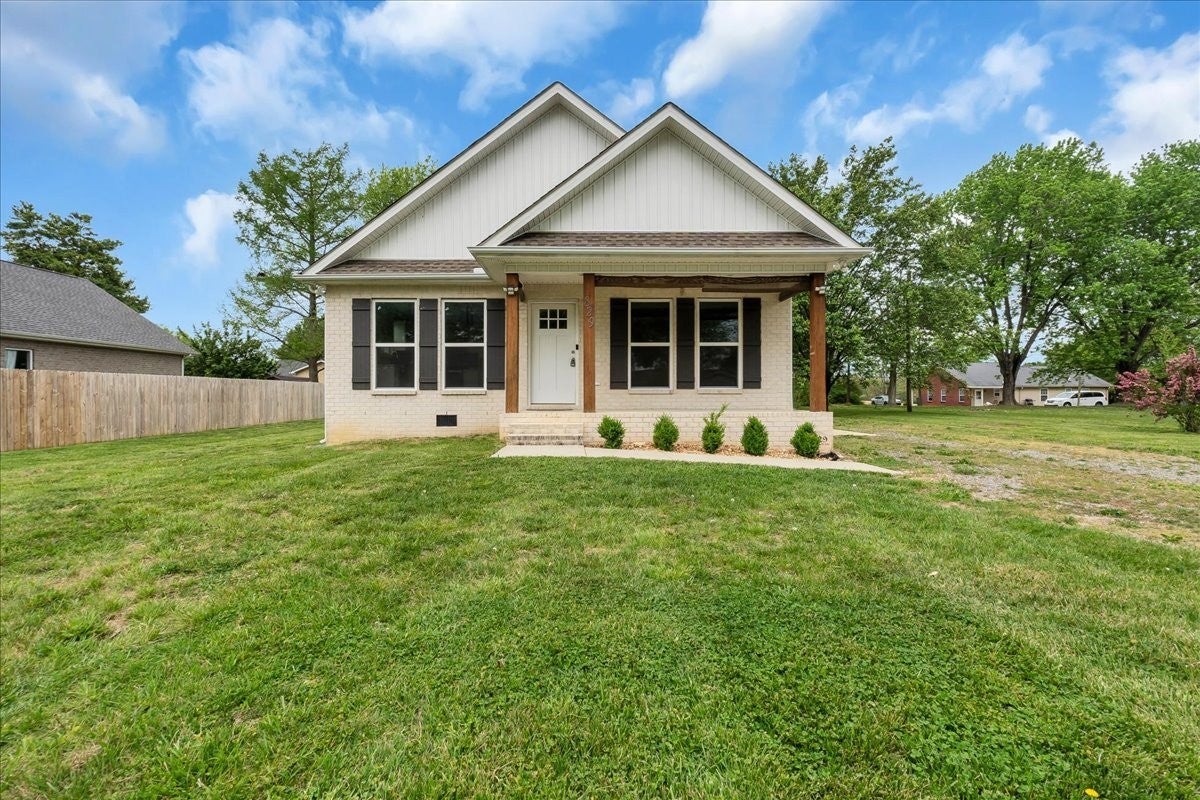 829 Luttrell Ave