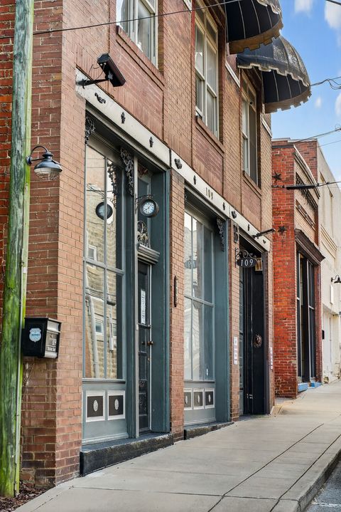 109 7th Ave E Springfield TN 37172