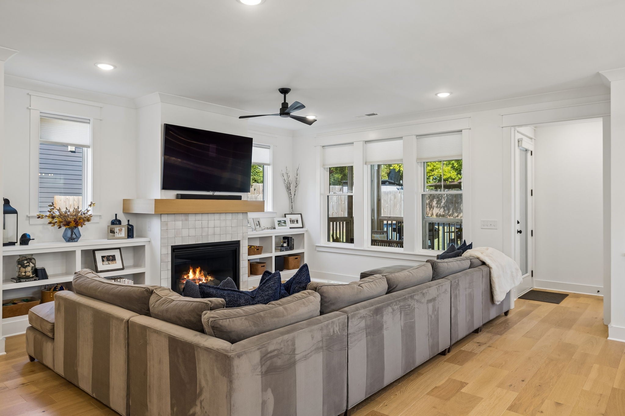 809 Gwynn Dr