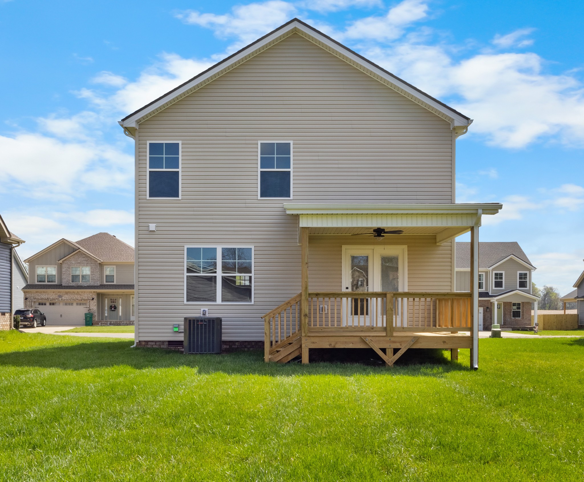 Clarksville, Tennessee 37042, United States, 3 Bedrooms Bedrooms, ,3 BathroomsBathrooms,Residential,Active,49076