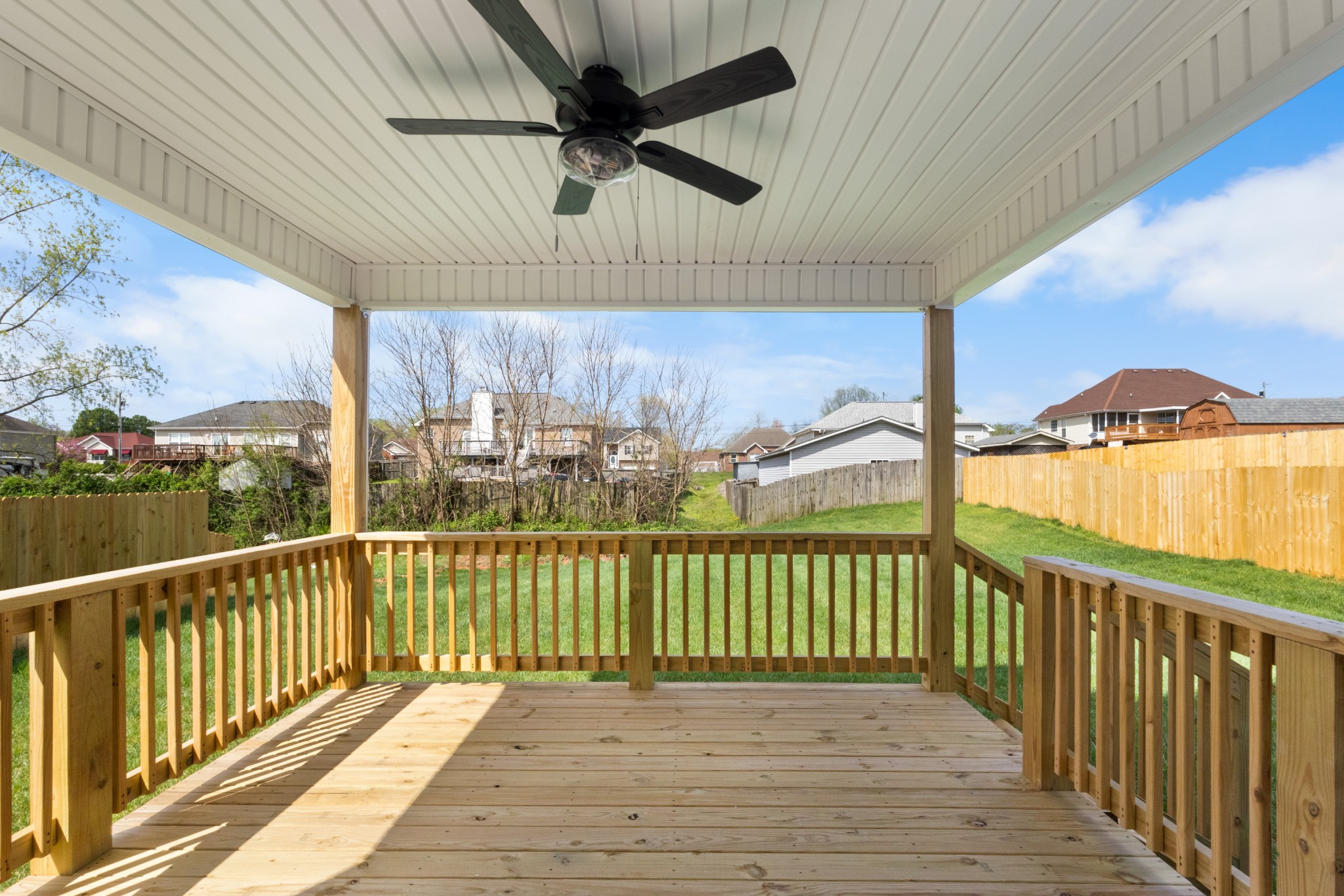 Clarksville, Tennessee 37042, United States, 3 Bedrooms Bedrooms, ,3 BathroomsBathrooms,Residential,Active,49076