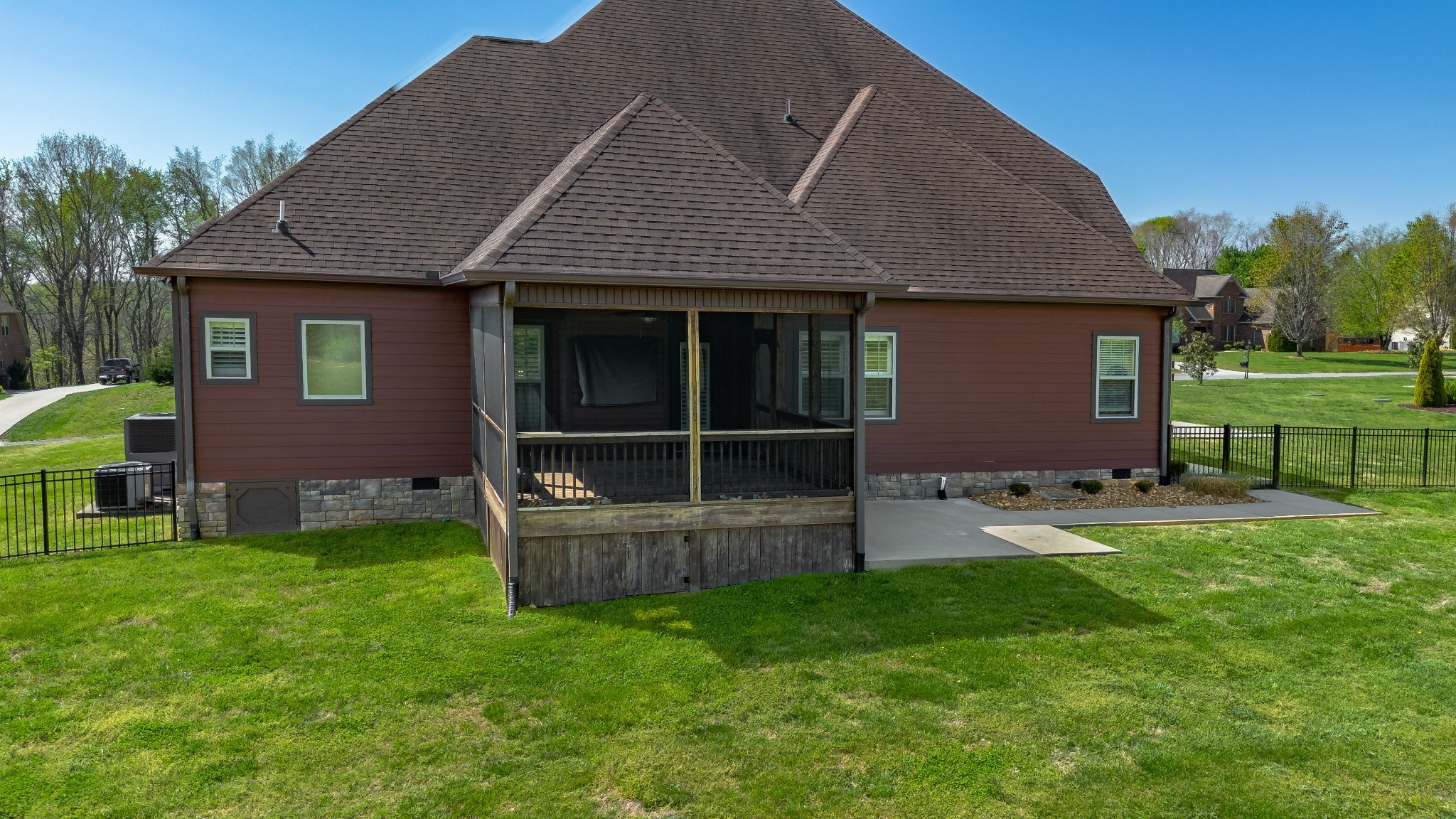 3053 Wedgewood Dr