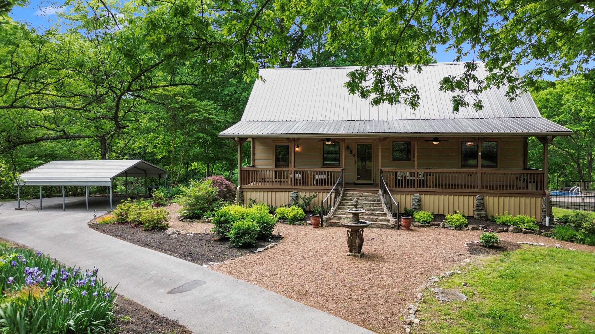 1708 Sugar Ridge Rd