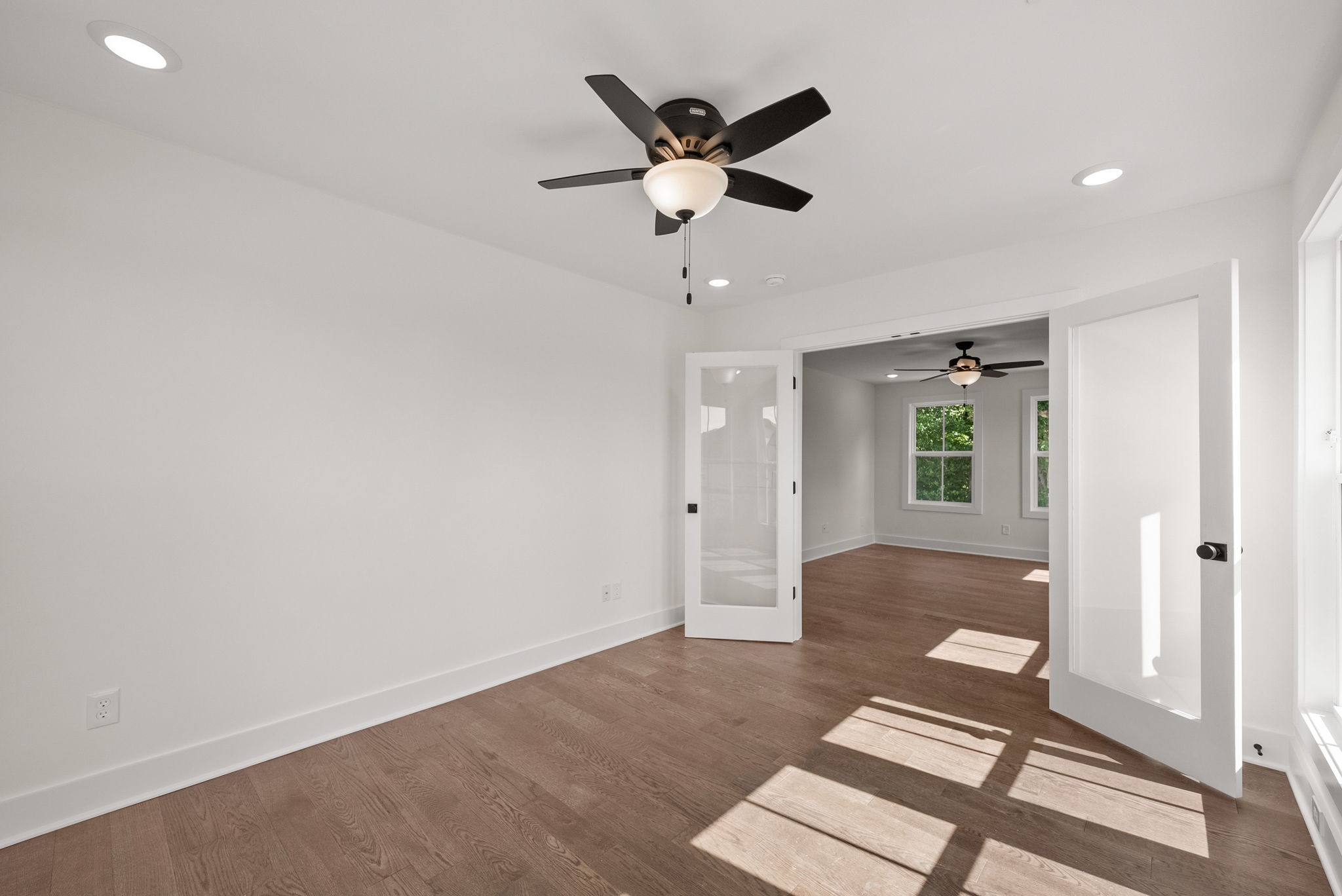 Clarksville, Tennessee 37043, United States, 3 Bedrooms Bedrooms, ,3 BathroomsBathrooms,Residential,Active,182923