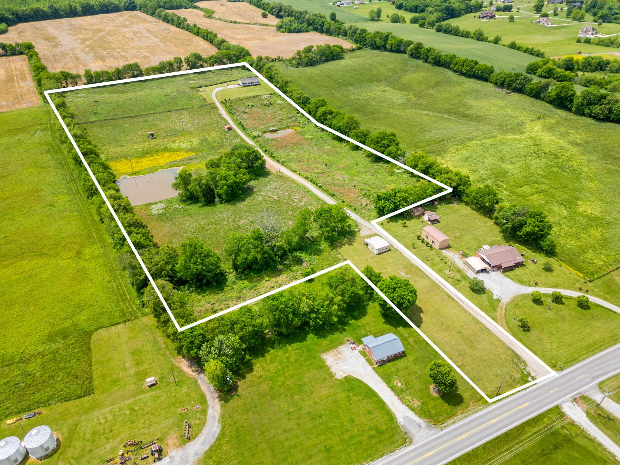 6015 Highway 76 E