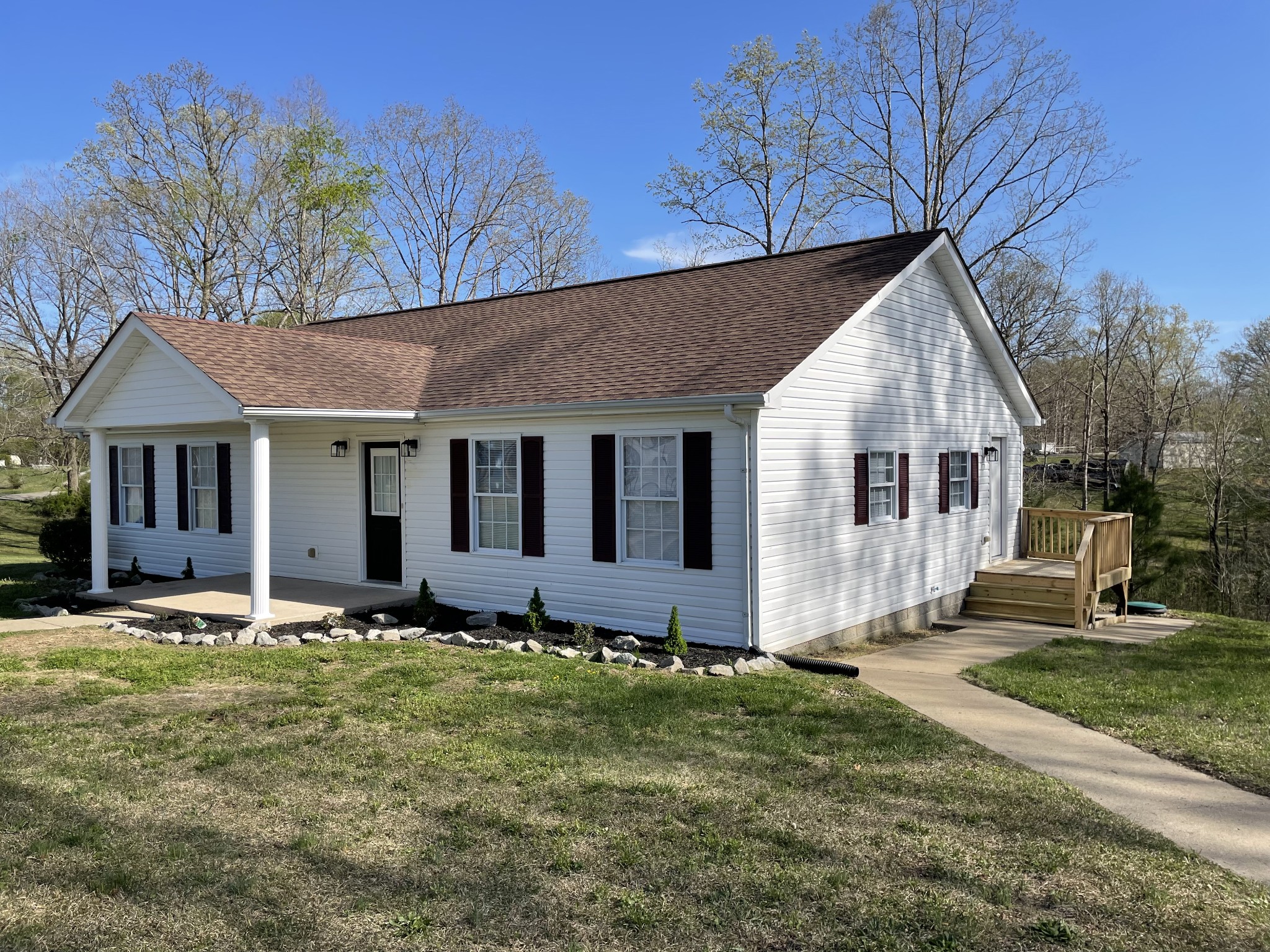 55 Old Schoolhouse Ln
