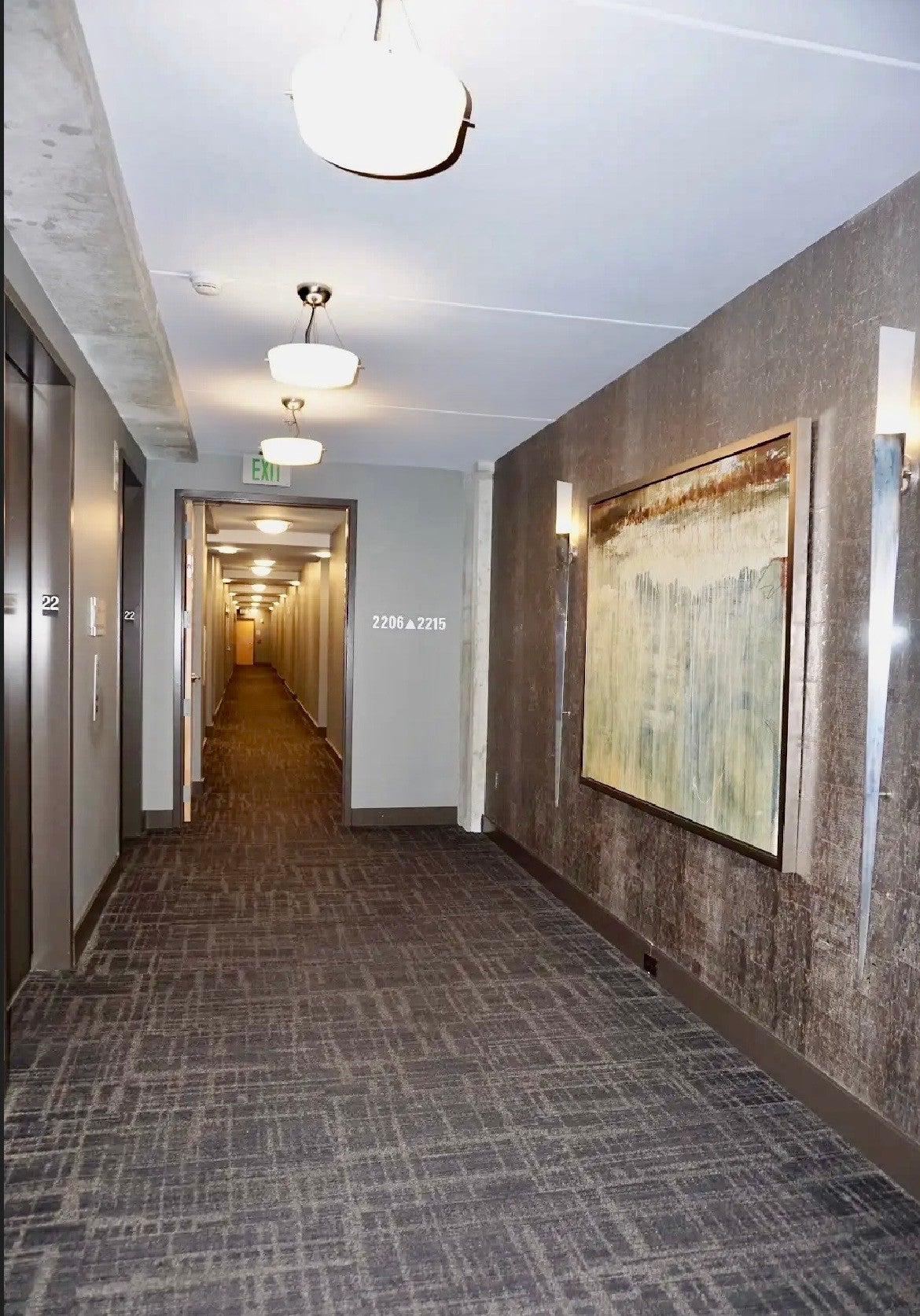 415 Church St 2211